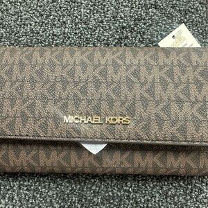 Michael Kors Jet Set Travel Brown Trifold